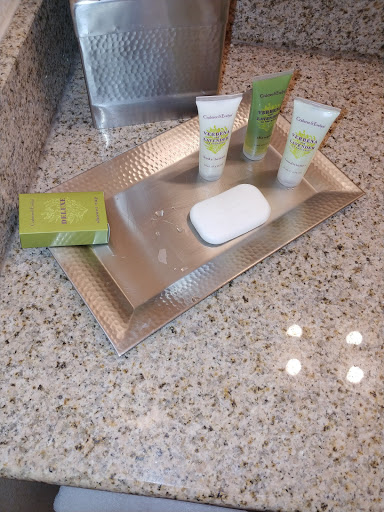 Hotel «Hilton North Raleigh/Midtown», reviews and photos, 3415 Wake Forest Rd, Raleigh, NC 27609, USA