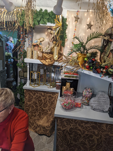 Florist «Post Road English Garden», reviews and photos, 1105 N Post Rd, Indianapolis, IN 46219, USA