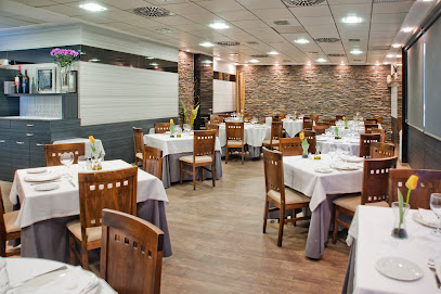 Restaurante Cuina Adaruz - Carrer del Mestre Ramón Ramia Querol, 76, 46980 Paterna, Valencia, Spain