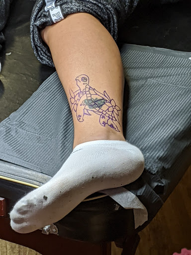 Tattoo Shop «MOM’S TATTOOS», reviews and photos, 1381 Main St, Dunedin, FL 34698, USA