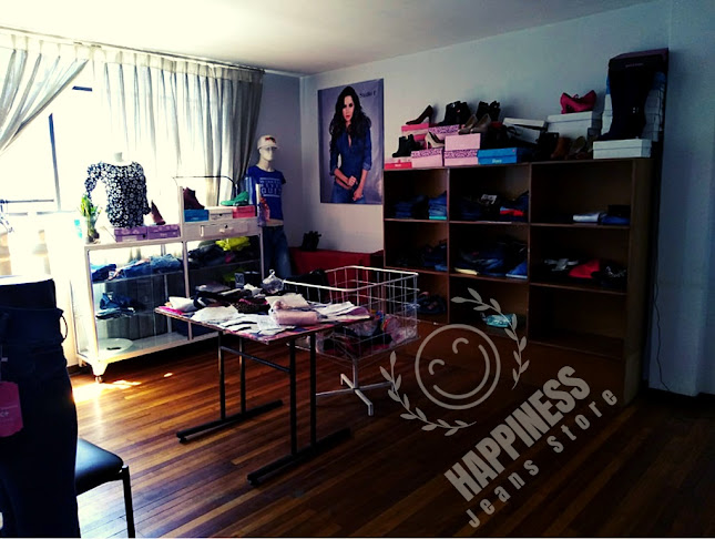 Happiness Jeans Store