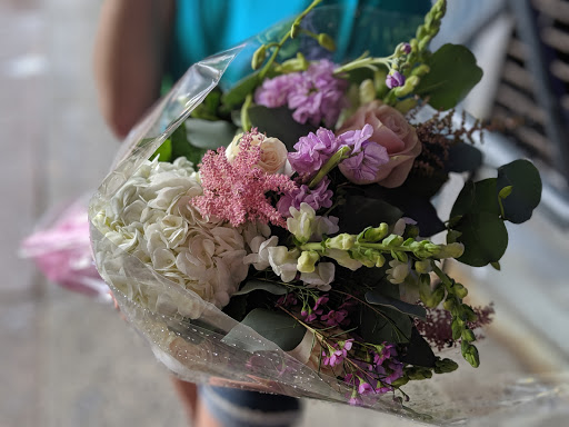 Florist «Columbia Florist», reviews and photos, 210 W 231st St, Bronx, NY 10463, USA