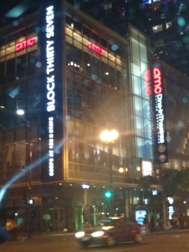 Movie Theater «AMC DINE-IN Block 37», reviews and photos, 108 N State St #434, Chicago, IL 60602, USA