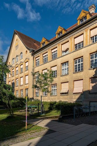 Schulhaus Altstetterstrasse