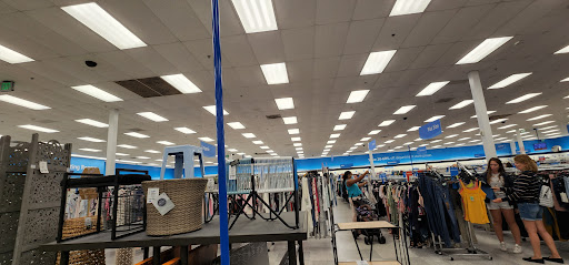 Clothing Store «Ross Dress for Less», reviews and photos, 4311 Norfolk Pkwy, West Melbourne, FL 32904, USA