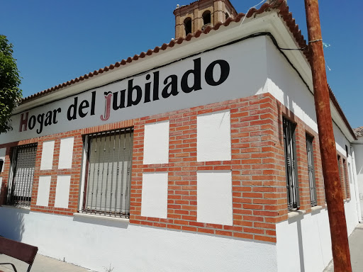 Información y opiniones sobre Hogar del Jubilado de Alcazarén