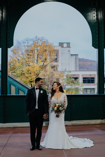 Bridal Shop «Lady Gray Dress Shop», reviews and photos, 274 Main St, Beacon, NY 12508, USA