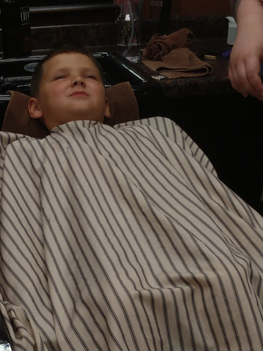 Barber Shop «The Barbershop A Hair Salon for Men», reviews and photos, 1150 Westowne Dr, Neenah, WI 54956, USA