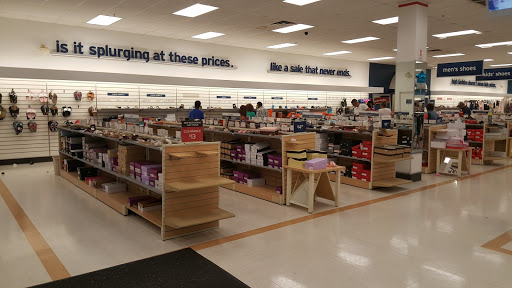 Department Store «Marshalls», reviews and photos, 13200 Middlebelt Rd, Livonia, MI 48154, USA