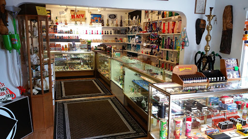 Tobacco Shop «Tacoma Pipe and Tobacco», reviews and photos, 5606 S Lawrence St, Tacoma, WA 98409, USA