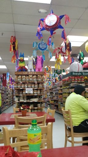 Grocery Store «Super Mercado Mexico», reviews and photos, 970 SE Oak St, Hillsboro, OR 97123, USA