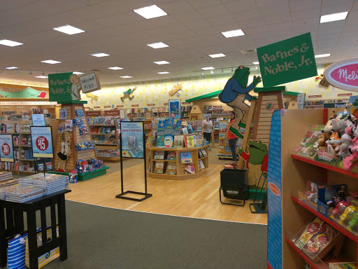 Book Store «Barnes & Noble», reviews and photos, 3701 McKinley Pkwy, Buffalo, NY 14219, USA