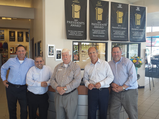 Honda Dealer «Lynnwood Honda», reviews and photos, 22020 WA-99, Edmonds, WA 98026, USA