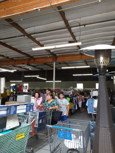 Outlet Store «Shop Heroic Wholesale Outlet», reviews and photos, 9744 Dino Dr, Elk Grove, CA 95624, USA