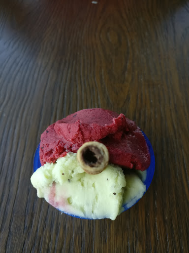 Coffee Shop «Capanna Coffee and Gelato», reviews and photos, 2441 James St, Coralville, IA 52241, USA