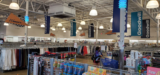 Thrift Store «Goodwill Store Deerfield Beach», reviews and photos