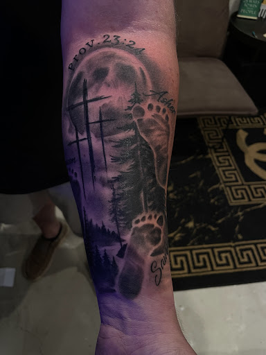 Explore finger tattoo ideas men, creative tattoo ideas in Weatherford, available at Weatherford Tattoo Co.