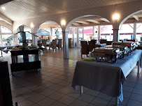 Atmosphère du Restaurant Côté Lac à Chens-sur-Léman - n°13