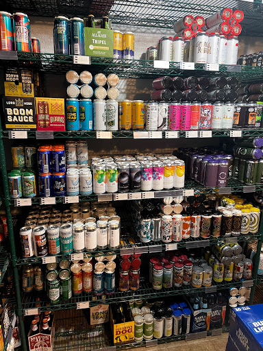 Beer Store «Harvest Wine & Spirits», reviews and photos, 842 Farmington Ave, West Hartford, CT 06119, USA