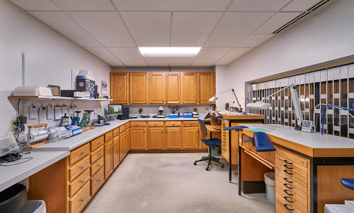 Jeweler «Razny Jewelers», reviews and photos, 1700 Green Bay Rd, Highland Park, IL 60035, USA