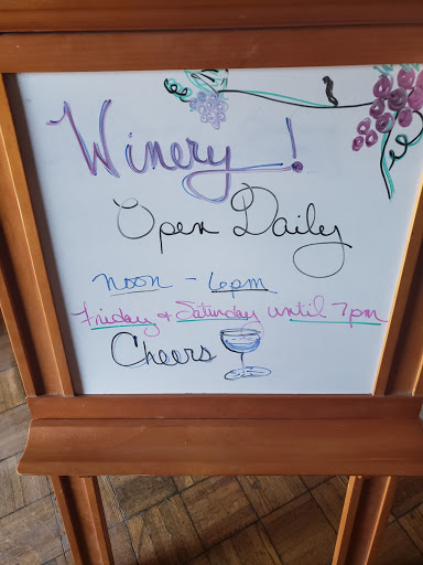 Winery «Flight of Five Winery», reviews and photos, 2 Pine St, Lockport, NY 14094, USA