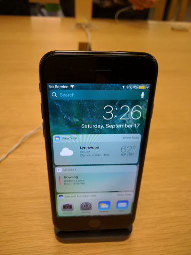 Computer Store «Apple Alderwood Mall», reviews and photos, 3000 184th St SW, Lynnwood, WA 98037, USA