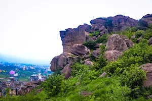 Bariatu Hill image