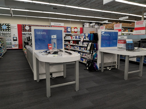 Office Supply Store «Staples», reviews and photos, 1250 Oliver Rd, Fairfield, CA 94534, USA