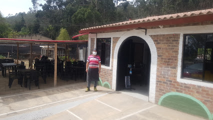 Cristancho gallina y parrilla - Km 4.5, Duitama-Tibasosa, Tibasosa, Boyacá, Colombia