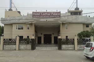 Hotel Ladhar Palace image