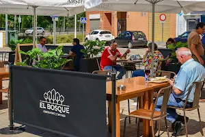 Cafetería Restaurante El Bosque image
