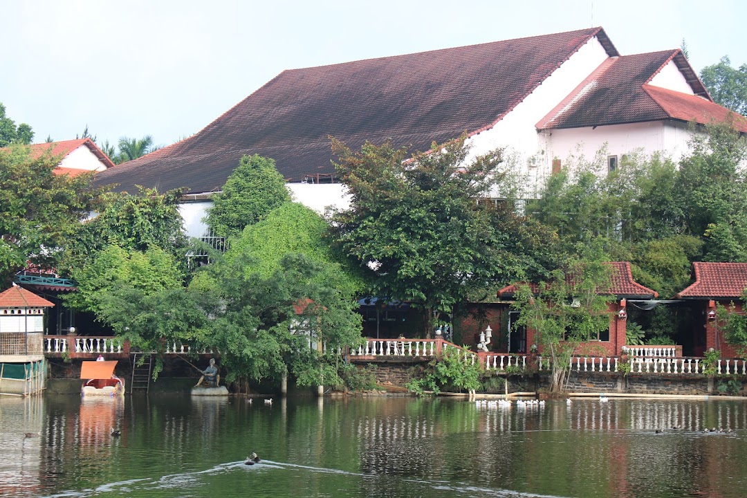 Khách sạn Lodge Gia Nghĩa