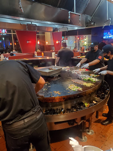 Shopping Mall «Anaheim GardenWalk», reviews and photos, 400 West Disney Way, Anaheim, CA 92802, USA