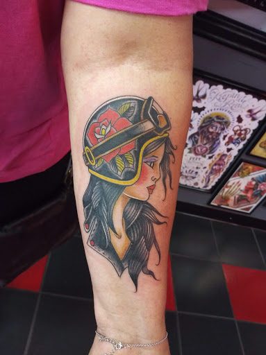 Tattoo Shop «Atomic Tattoos», reviews and photos, 9043 Ulmerton Rd, Largo, FL 33771, USA