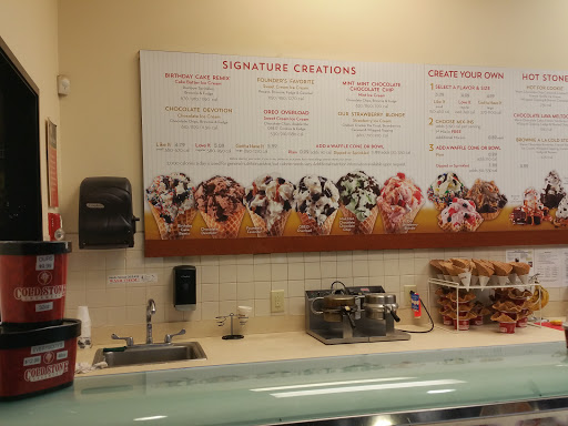 Ice Cream Shop «Cold Stone Creamery», reviews and photos, 900 E Battlefield Rd #116, Springfield, MO 65807, USA