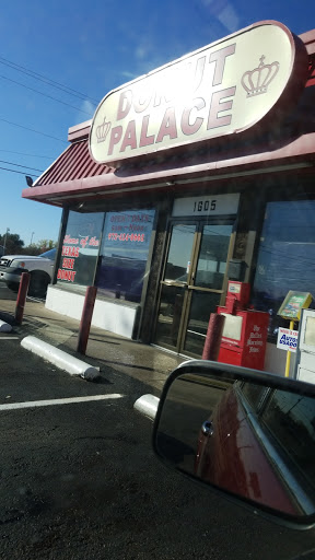 Donut Shop «Donut Palace», reviews and photos, 1605 W Buckingham Rd, Garland, TX 75042, USA