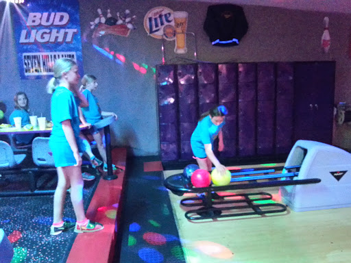 Bowling Alley «Seven Hills Lanes», reviews and photos, 7279 Broadview Rd, Independence, OH 44131, USA