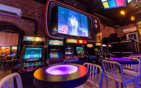 Eighty Three Bar Arcade image