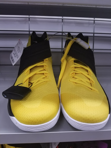 Shopping Mall «Oakdale Village Shopping Center», reviews and photos, 8301 3rd St N, St Paul, MN 55128, USA