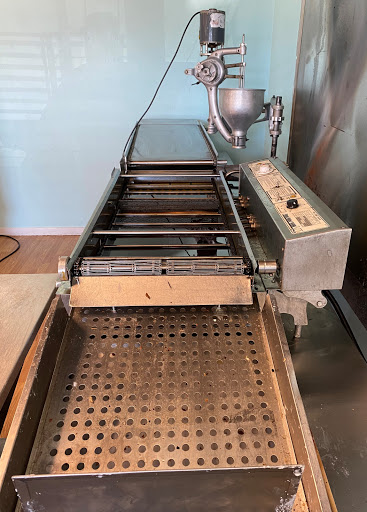 Donut Shop «Flip Flops Donut Shop», reviews and photos, 129 Bogue Inlet Dr, Emerald Isle, NC 28594, USA