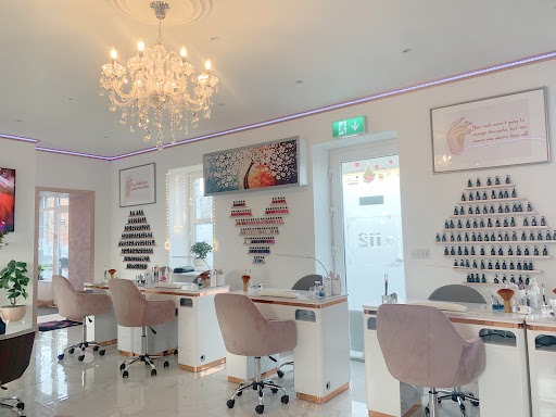 I12 nails in Dublin, Co. Dublin