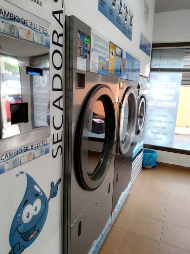 Lavandería autoservicio La Colada (junto a Multicines Alkázar)