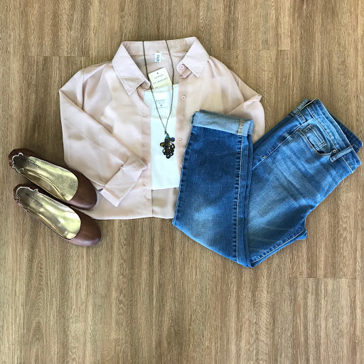 Consignment Shop «Wears Like New Consignment Shop», reviews and photos, 1207 Market St, Lemoyne, PA 17043, USA