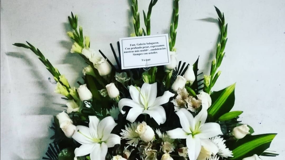 Arreglos florales para difuntos - Coronas de condolencia