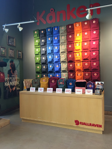 Outdoor Sports Store «Fjällräven Madison», reviews and photos, 559 State St, Madison, WI 53703, USA