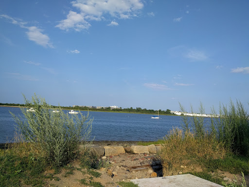 Park «Dorchester Shores Reservation Victory Road Park», reviews and photos, Victory Rd, Dorchester, MA 02122, USA