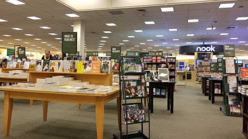 Book Store «Barnes & Noble», reviews and photos, 911 Haddonfield Rd, Cherry Hill, NJ 08002, USA