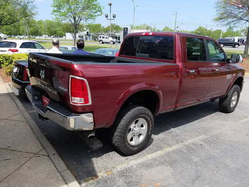 Used Car Dealer «Pre-Owned Car & Truck Liquidation Center», reviews and photos, 1510 S Military Hwy, Chesapeake, VA 23320, USA