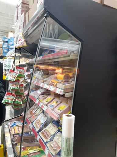 Grocery Store «THE WAREHOUSE FOOD MARKET», reviews and photos, 538 W 119th St, Chicago, IL 60628, USA