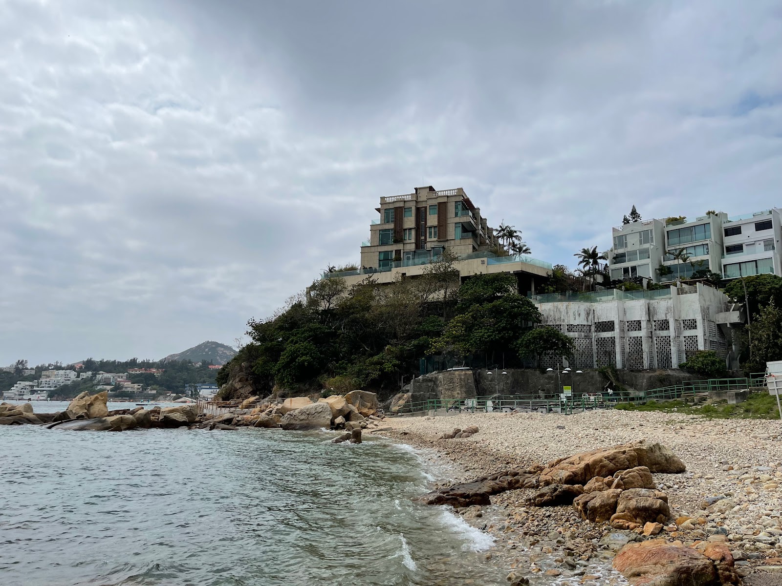 Photo de Hair Pin Beach avec plage sans baie